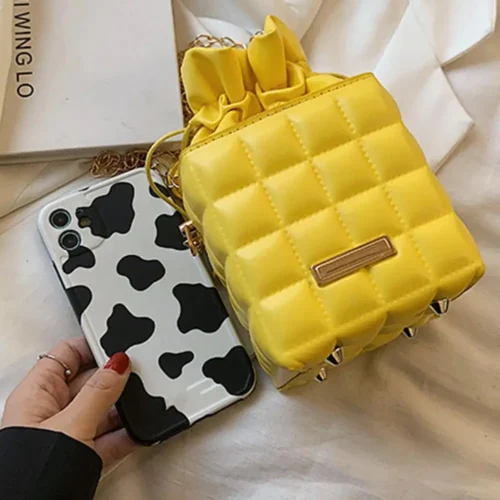 Square-Shaped Crossbody Bag / Box Design with Chain Strap, Ideal Shoulder Bag for Special Occasions