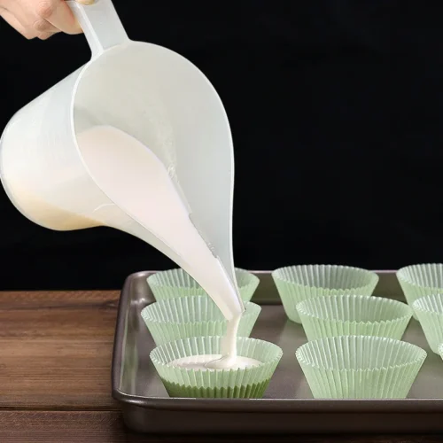 Versatile 1000ml Measuring Jug - Precise Liquid Measurement for Baking and Cooking