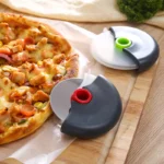 Stainless Steel Pizza Cutter with Round Wheels - Multi-Functional Cutting Knife Kitchen Gadget with Lid - Perfect for Pizza and Pastry Baking