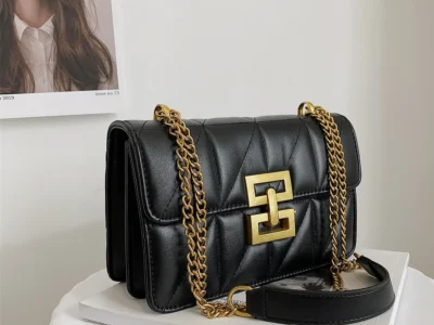 Elevate Your Style with our Embossed Diamond-Shaped Fashion Chain Shoulder Bag