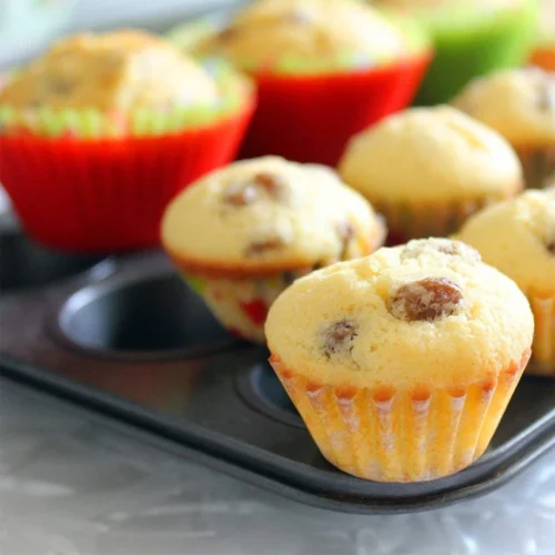 Carbon Steel Muffin Pan - Durable Nonstick Bakeware for Perfect Muffins and Cupcakes