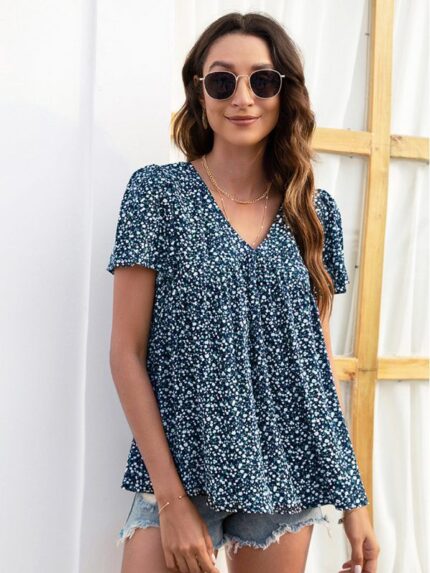 V-Neck Loose Pleated Print Casual Top