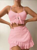 Three-Piece Swimsuit Set with Hip-Hugging Skirt and Flirty Design