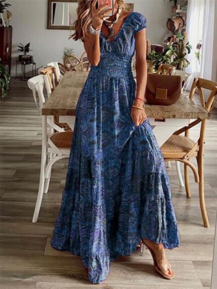 Bohemian Floral Print Maxi Dress with a Flowy Waist for Effortless Elegance