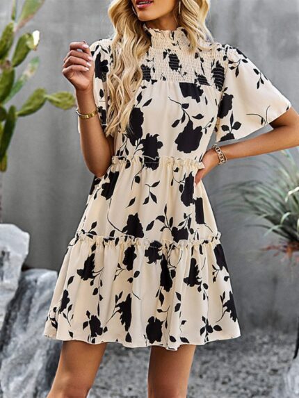 Floral Fantasy- Women's Short Sleeve Dress with Casual Fashion and Vibrant Print