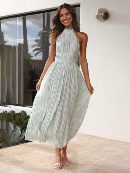 Chic Off-Shoulder Halterneck Strappy Backless Maxi Dress with a Fresh and Personalized Twist