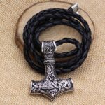 Vintage Viking Necklace- Retro Charm with Norse-Inspired Style
