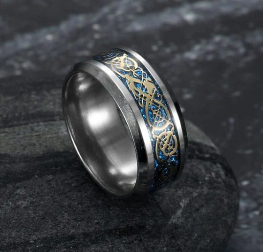 Crafted Basilisk Scale Wedding Ring- Mythical Elegance for Eternal Bonds