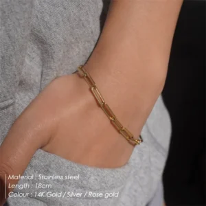 Stainless Steel Curb Chain Bracelet- Elegant Cuban Link Design for Women