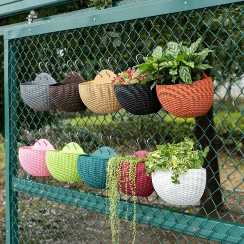 Stylish Rattan Simulation Plastic Plant Pot – Wall-Mounted Flower Pot