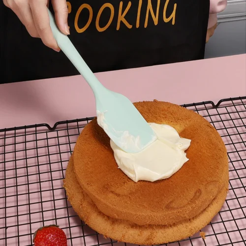 Silicone Baking Tool Set - 6pcs Cake Spatulas, Cream Spreaders, & Oil Brush