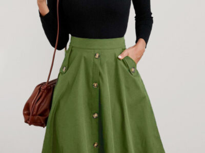 Chic Button-Front Midi Skirt with Convenient Pockets