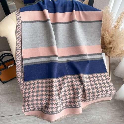 Double-Sided Soft Scarf for Women – Cozy Winter Fashion Accessory