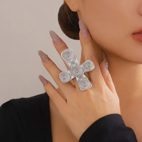 Chic Large Double Hearts Ring – Trendy Statement Jewelry for Women
