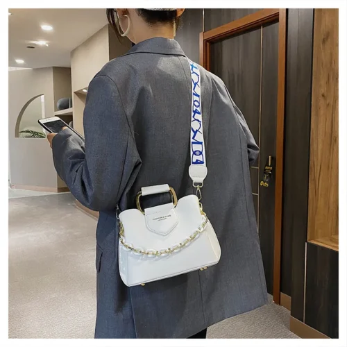 Lightweight Waterproof EVA Tote Bag | Stylish Travel and Beach Handbag