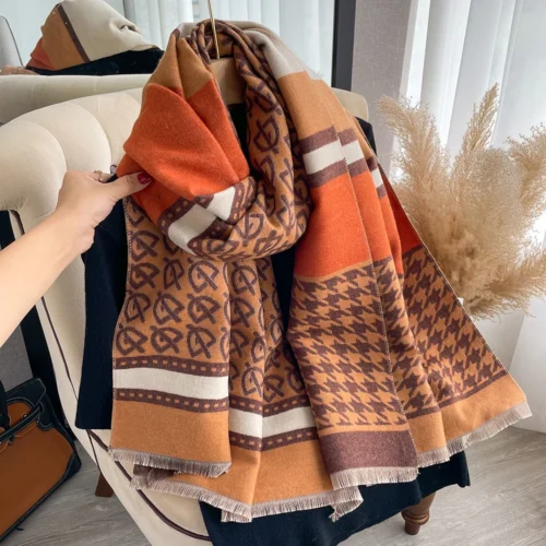 Double-Sided Soft Scarf for Women – Cozy Winter Fashion Accessory