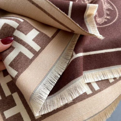 Elegant Luxury Warm Pashmina Scarf for Women – Stylish Winter Accessory