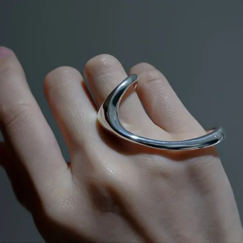 Stunning 925 Sterling Silver Mobius Ring – Twist Design Stackable Jewelry for Unisex