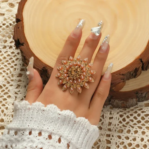Luxury Crystal Flower Rings for Women - Vintage Statement Jewelry for Weddings and Gifts