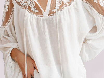 Versatile Lace Short-Sleeved T-Shirt