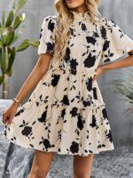 Floral Fantasy Short Sleeve Dress with Casual Fashion and Vibrant Print