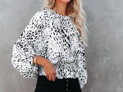 Chic Leopard Printed Round Neck Casual Top