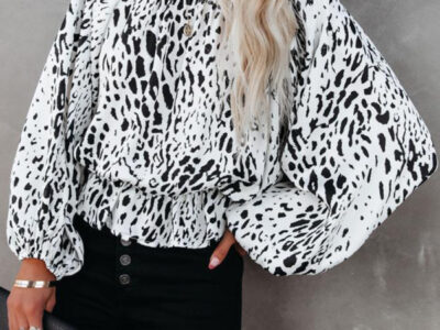 Chic Leopard Printed Round Neck Casual Top