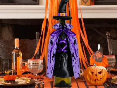 Halloween Wine Bottle Cover – Bloodsucker Cloak & Hat Decoration for Spooky Table Settings & Gifts
