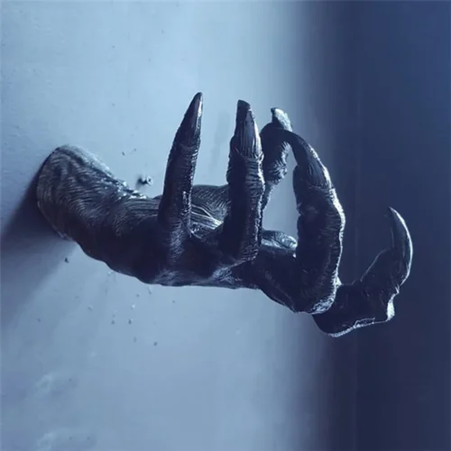 Gothic Witch Hand Statue – Halloween Creative Resin Decorative Hanger