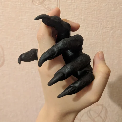 Gothic Witch Hand Statue – Halloween Creative Resin Decorative Hanger - Image 5