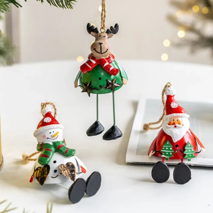 Christmas Iron Painted Santa Pendant – Vintage Santa Claus Ornaments for Xmas Home and Tree Decoration