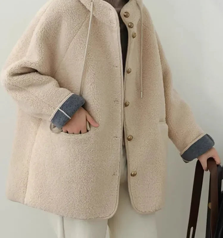 Women’s Hooded Lamb Wool Jacket – Korean Casual Single-Breasted Thick Winter Coat