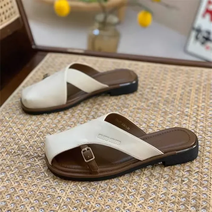 Women's Flat Slippers – Fashionable, Comfortable Casual Sandals for Beach, Shopping & Outdoor Wear