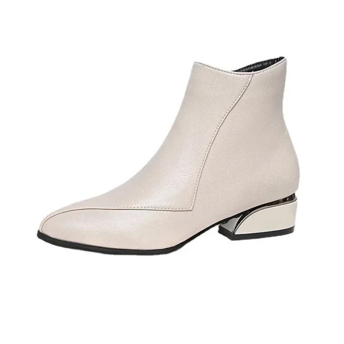 Women's Versatile Ankle Boots – Pointed Toe, Low Heel, Comfortable for Commuting