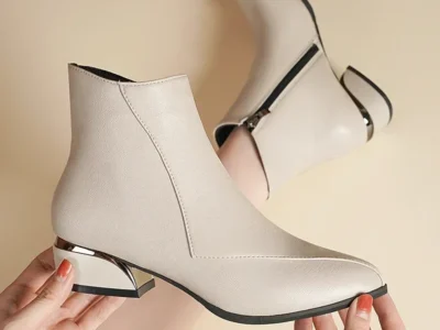 Women's Versatile Ankle Boots – Pointed Toe, Low Heel, Comfortable for Commuting