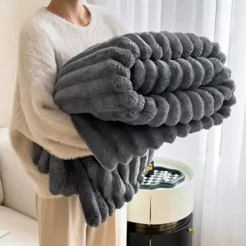 Imitation Rabbit Velvet Warm Blanket - Super Soft, Anti-Pilling, Machine Washable, 100% Polyester, Versatile for Bed, Sofa, Travel, and Winter Use, Available in Various Colors and Sizes