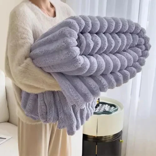 Imitation Rabbit Velvet Warm Blanket - Super Soft, Anti-Pilling, Machine Washable, 100% Polyester, Versatile for Bed, Sofa, Travel, and Winter Use, Available in Various Colors and Sizes