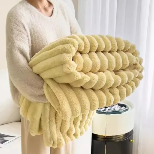 Imitation Rabbit Velvet Warm Blanket - Super Soft, Anti-Pilling, Machine Washable, 100% Polyester, Versatile for Bed, Sofa, Travel, and Winter Use, Available in Various Colors and Sizes